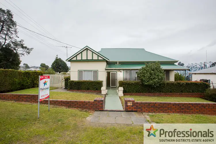 56 Roberts Street, Collie WA 6225