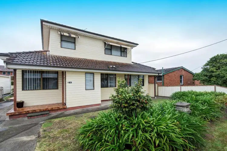 16 Newcastle Street, Stockton NSW 2295