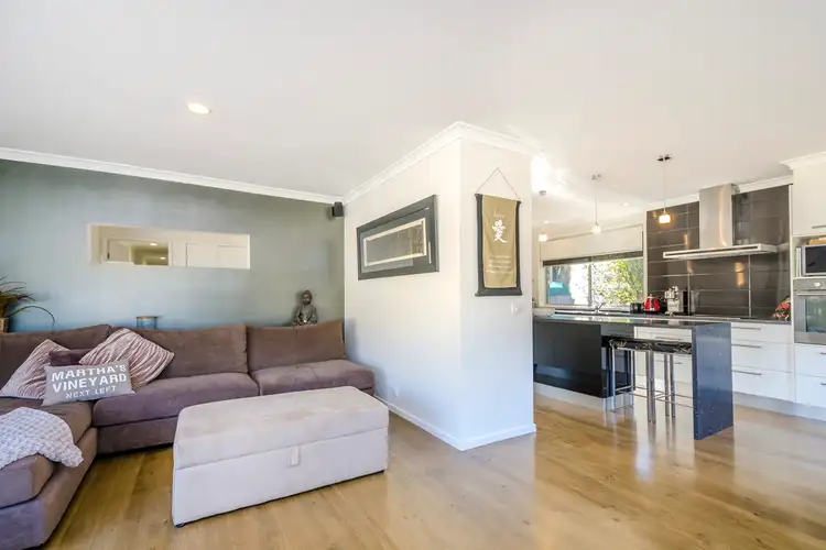 Second view of Homely house listing, 8 Serpentine Court, Werribee VIC 3030