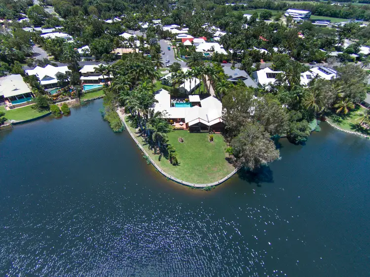 105 St Crispins Avenue, Port Douglas QLD 4877
