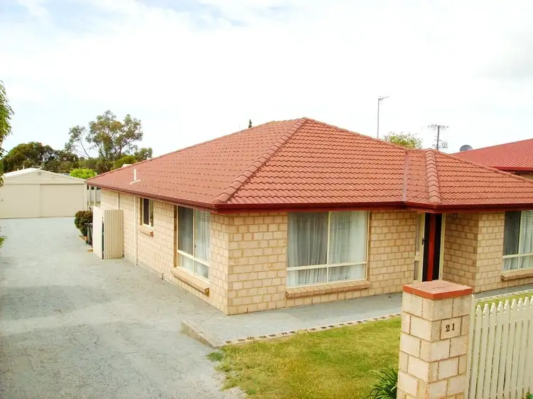 21 MINNIPA AVENUE, Port Lincoln SA 5606