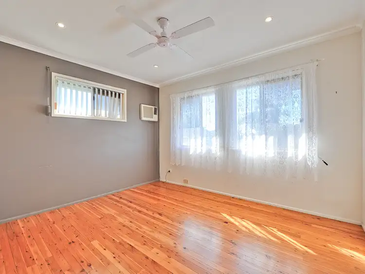 Second view of Homely house listing, 215 Maine Road, Clontarf QLD 4019