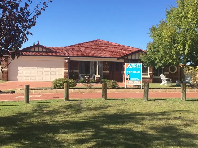 22 Spruce Place, Thornlie WA 6108
