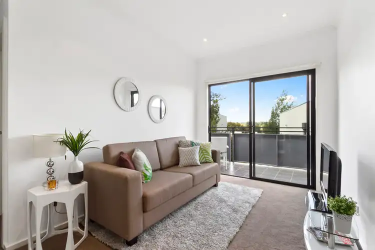 17/1 Eucalyptus Mews, Notting Hill VIC 3168