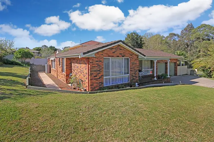 2 Thomas Mitchell Crescent, Sunshine Bay NSW 2536
