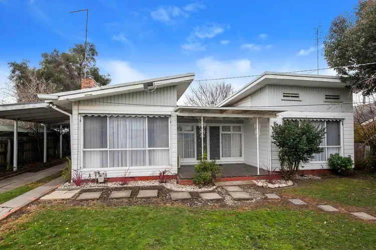 1002 Norman Street, Wendouree VIC 3355