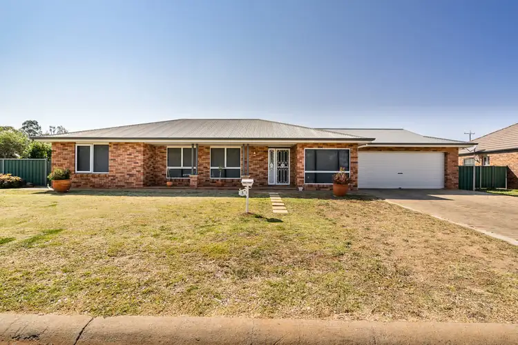 3 Grevillea Close, Dubbo NSW 2830