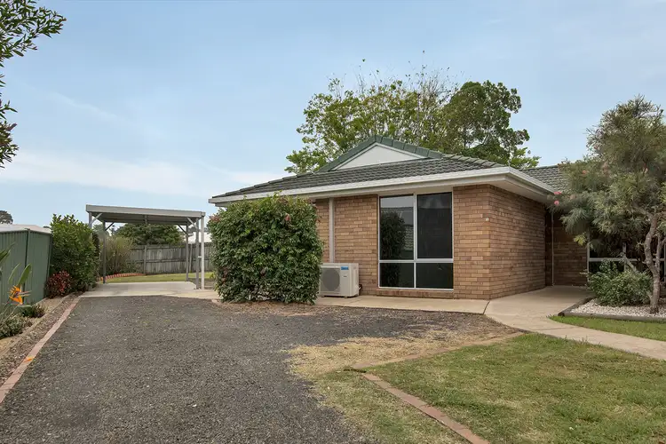 1/8 Louise Court, Silkstone QLD 4304