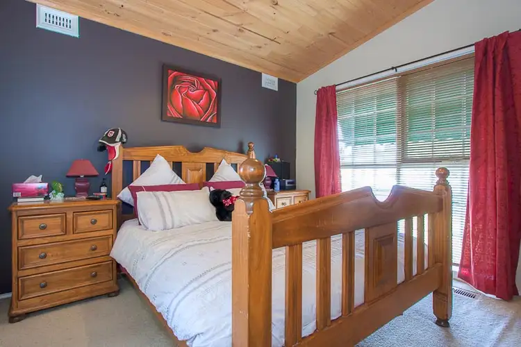 Fifth view of Homely house listing, 2 Laurel Court, Sunbury VIC 3429