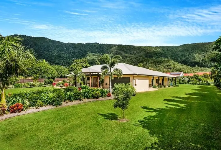 Second view of Homely house listing, 6-8 Hicks Close, Kewarra Beach QLD 4879