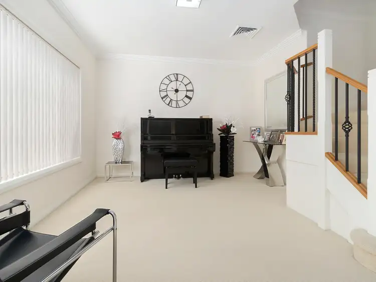 Fifth view of Homely house listing, 8 Elyard Circuit, West Hoxton NSW 2171