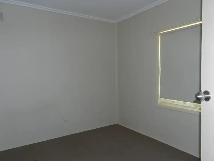 Fifth view of Homely house listing, 10 Trenaman Crescent, Berri SA 5343