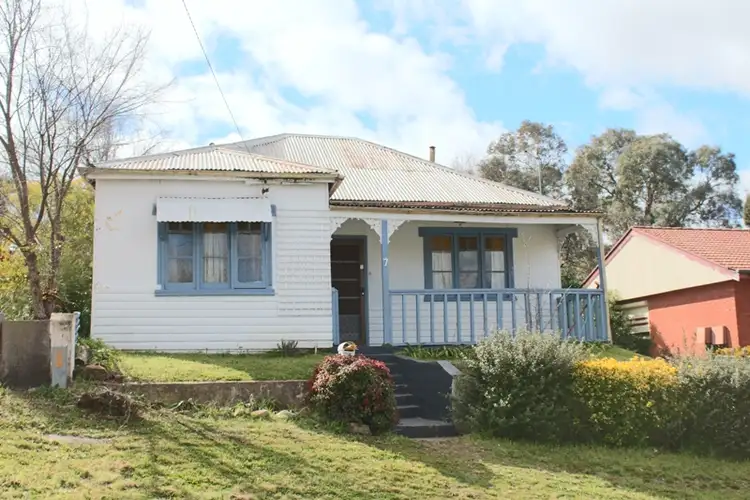 7 Violet Street, South Bathurst NSW 2795