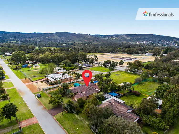 26 St Georges Ave, Champion Lakes WA 6111