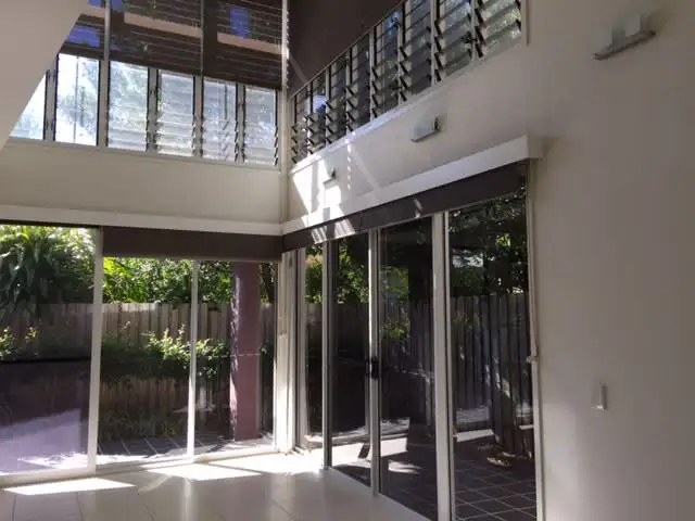 2/8 Hervey Street, Scarness QLD 4655