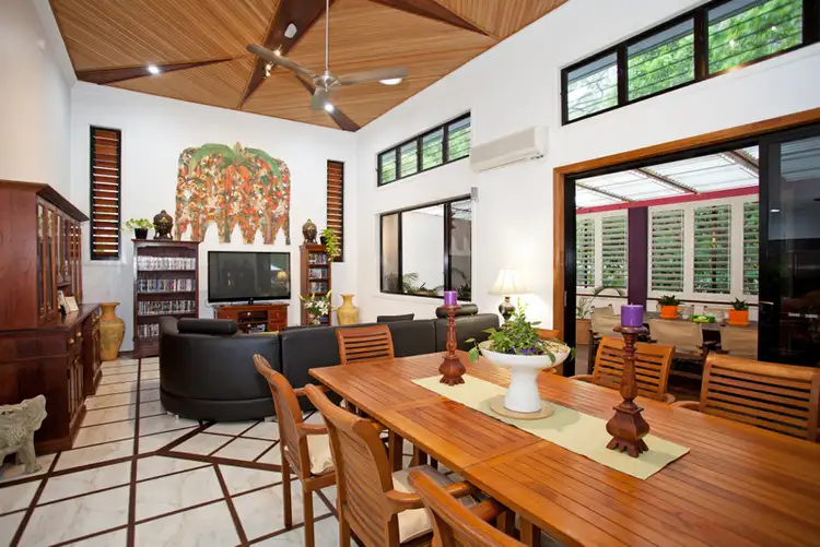 6 Whitesan Blue Terrace, Blacks Beach QLD 4740