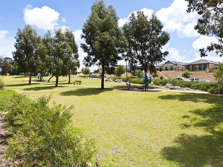 64 Cherokee Green, Clarkson WA 6030