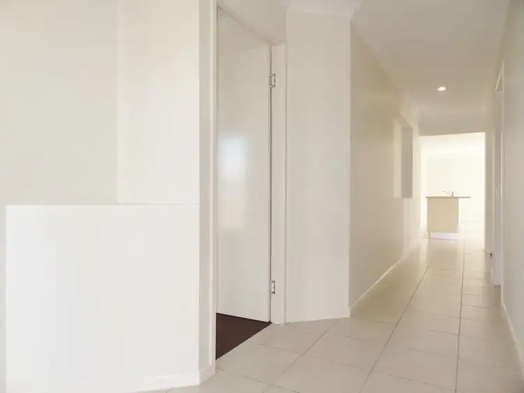 Fifth view of Homely house listing, 33 Oneill Place, Marian QLD 4753