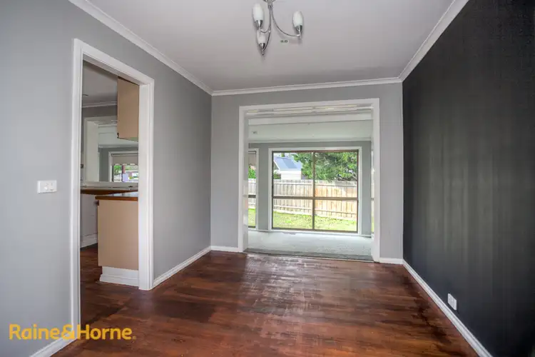 Fifth view of Homely house listing, 8 McEwen Drive, Sunbury VIC 3429
