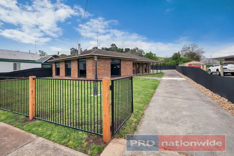 222 High Street, Learmonth VIC 3352