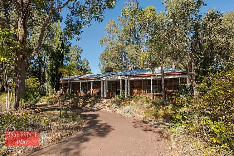 36 Hollett Road, Stoneville WA 6081