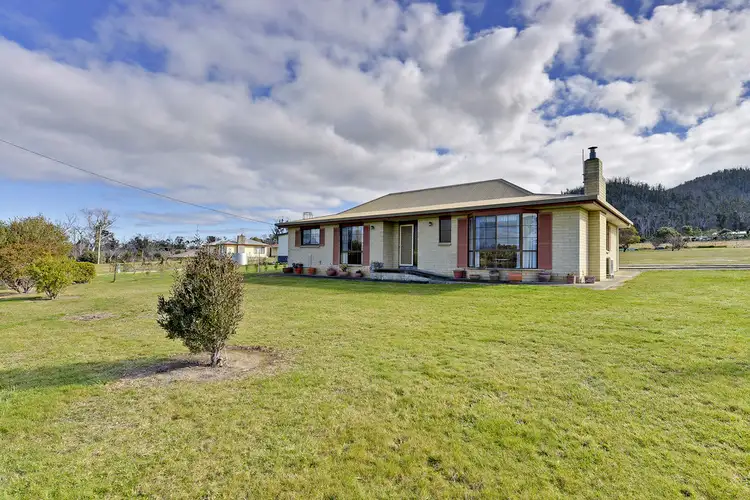 56 Arthur Highway, Dunalley TAS 7177