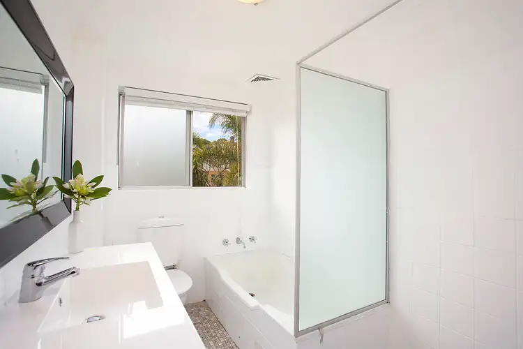 Sixth view of Homely unit listing, 29/4 Greenwood Place, Freshwater NSW 2096