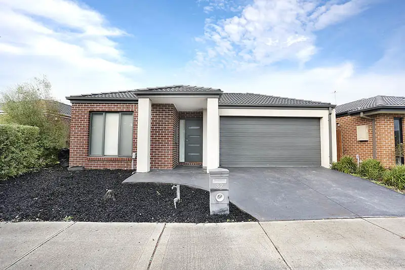 Main view of Homely house listing, 32 St Leonard Drive, South Morang VIC 3752
