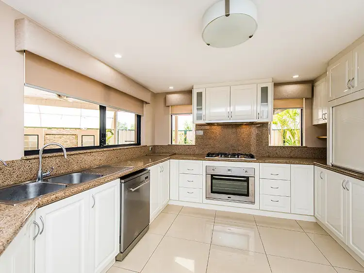 Fourth view of Homely house listing, 2 Kirkley Court, Success WA 6164