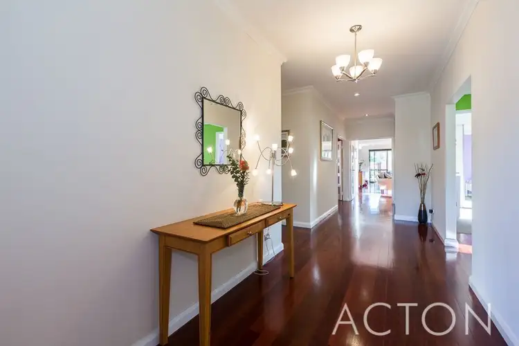Second view of Homely house listing, 6 Sonnet Close, Woodlands WA 6018