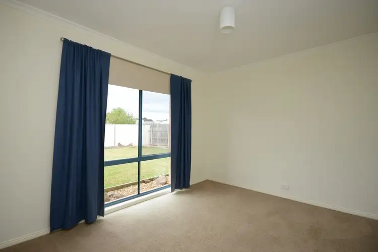 Seventh view of Homely house listing, 13 Callistemon Court, Bairnsdale VIC 3875