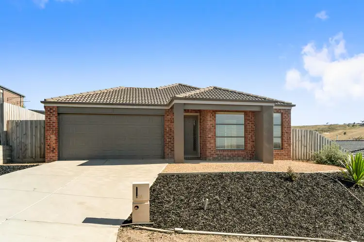 14 Cannington Grove, Sunbury VIC 3429