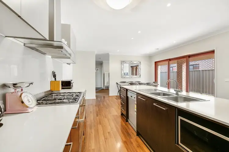 Fourth view of Homely house listing, 7 Cowes Close, Cranbourne North VIC 3977