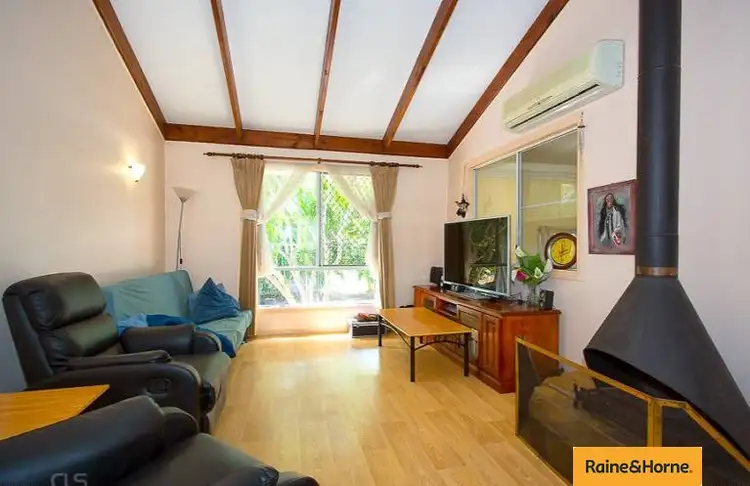 2 Dwyer Street, Beachmere QLD 4510