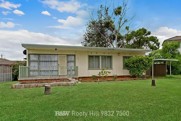 6 Palmyra Avenue, Lethbridge Park NSW 2770