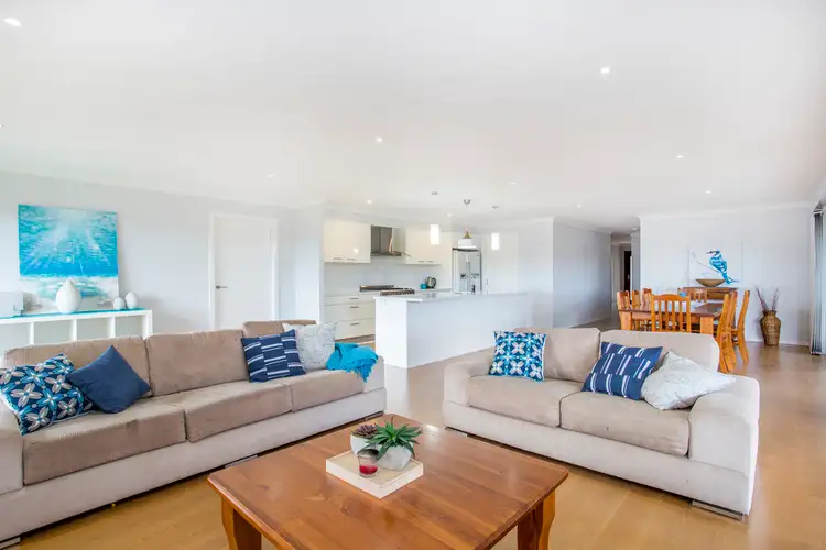 35 Wuru Drive, Burrill Lake NSW 2539