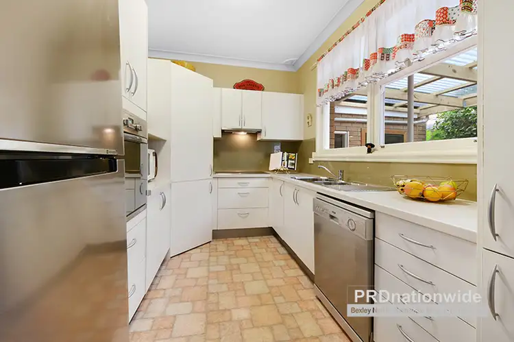 Third view of Homely villa listing, 5/82-84 Chuter Avenue, Ramsgate Beach NSW 2217