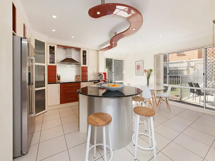 Fifth view of Homely house listing, 9 PINEHURST PLACE, Carindale QLD 4152