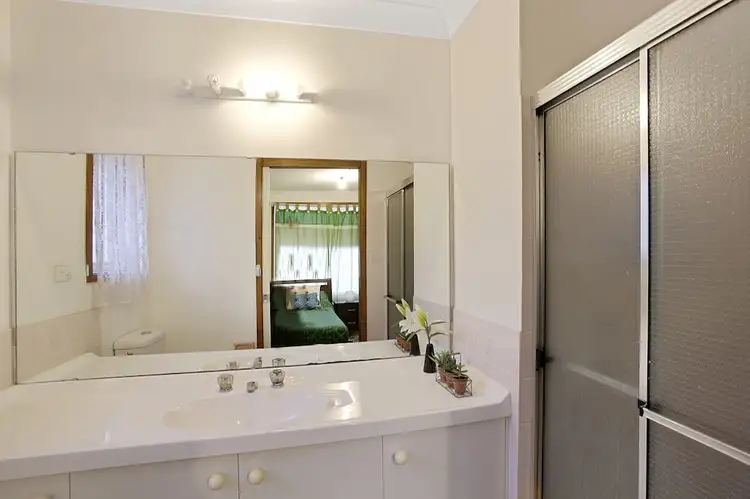 Seventh view of Homely house listing, 2 Amaranthus Place, Macquarie Fields NSW 2564