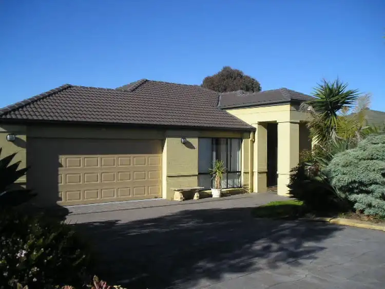 215 Englorie Park Drive