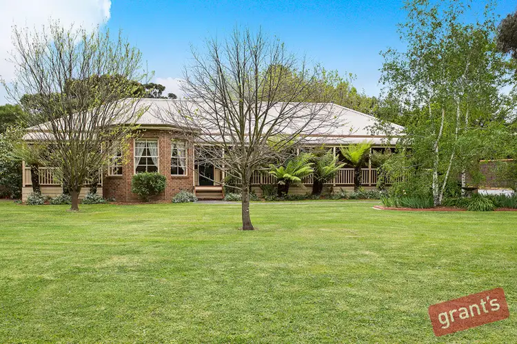 8 Market Lane, Narre Warren South VIC 3805