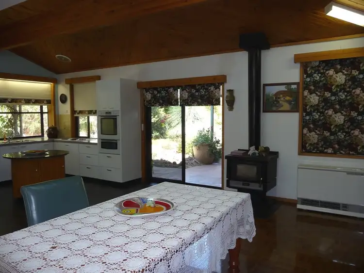 Sixth view of Homely house listing, 1 Jensen Crt, Echuca VIC 3564