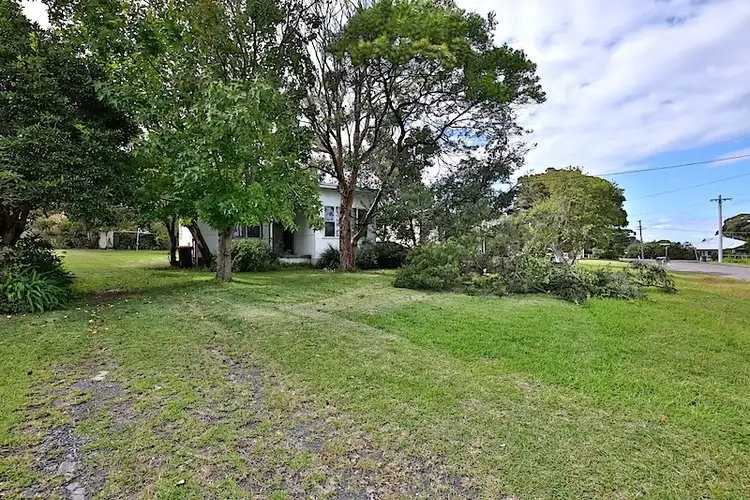 Fifth view of Homely house listing, 32 Silvermere Street, Culburra Beach NSW 2540