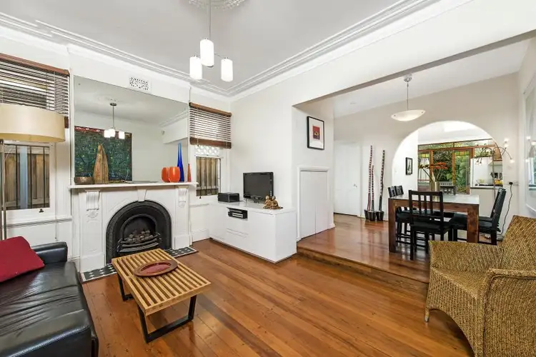 32 London Street, Enmore NSW 2042