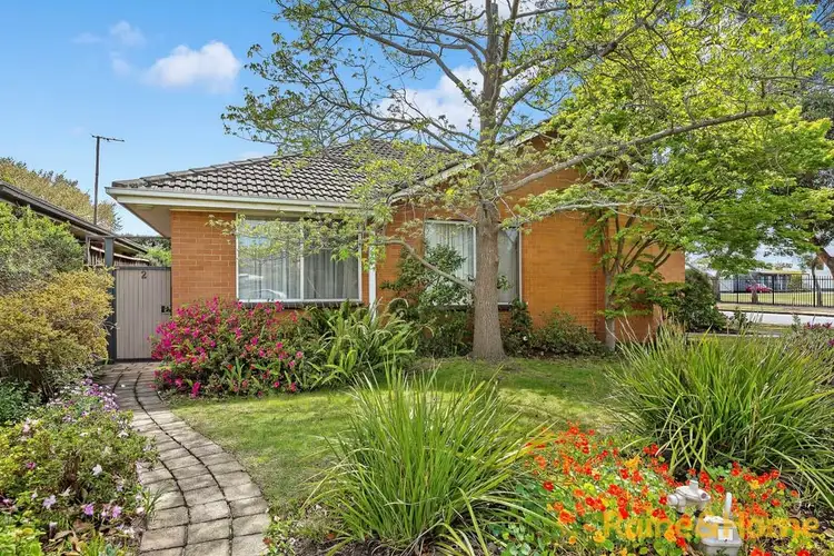 Fifth view of Homely house listing, 2 Lindwood Ave, Altona VIC 3018