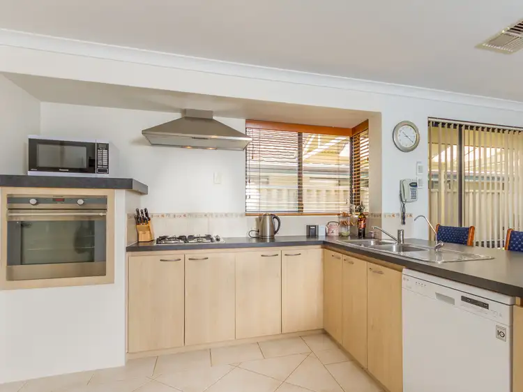 Seventh view of Homely house listing, 6 Tuart Court, Thornlie WA 6108