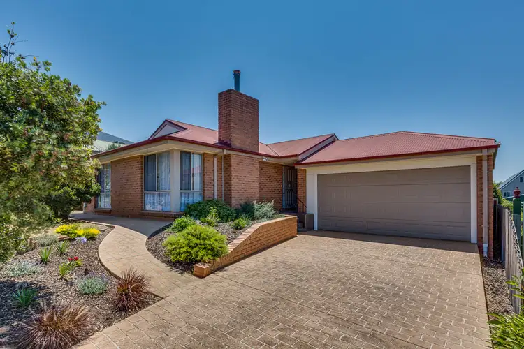 48 Clifton Drive, Bacchus Marsh VIC 3340
