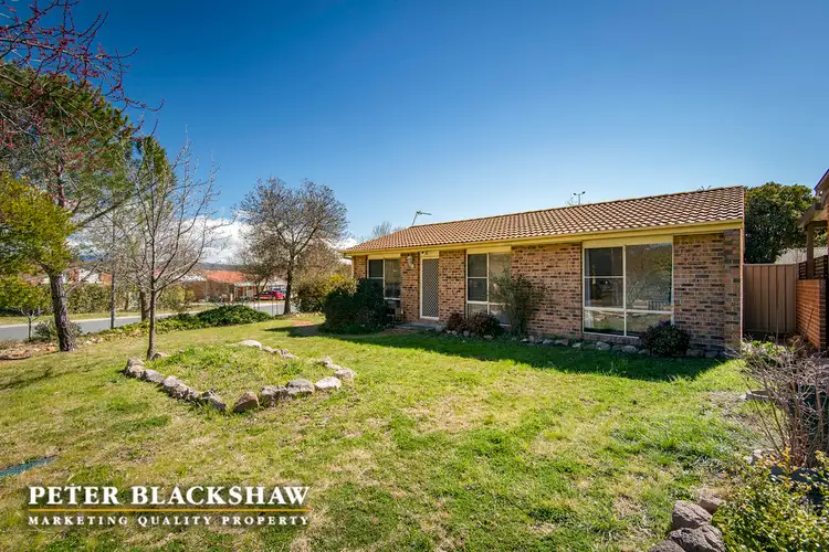 15 Sherwood Circuit