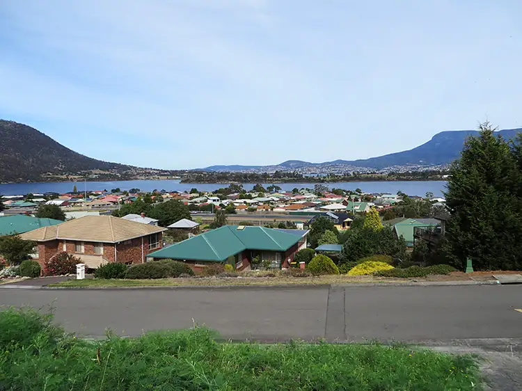 7 Grevillea Avenue, Old Beach TAS 7017