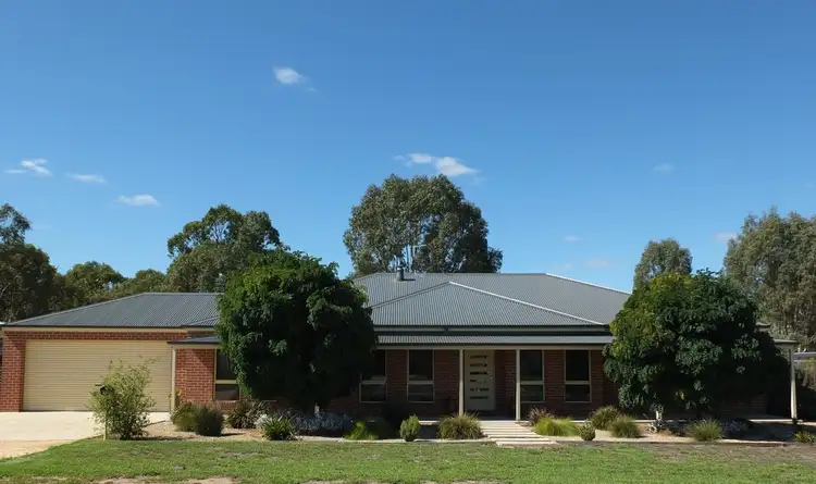 10 Faraday St, Avoca VIC 3467